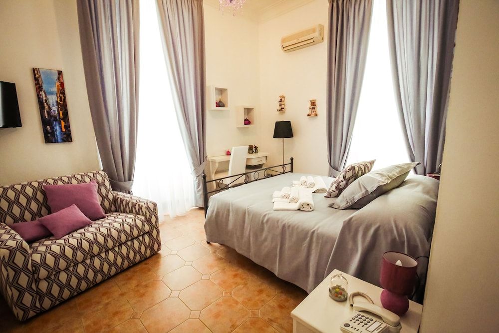 undefined Hotel Napoli Mia 7