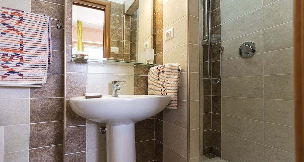 Il Sole Standard Room 8