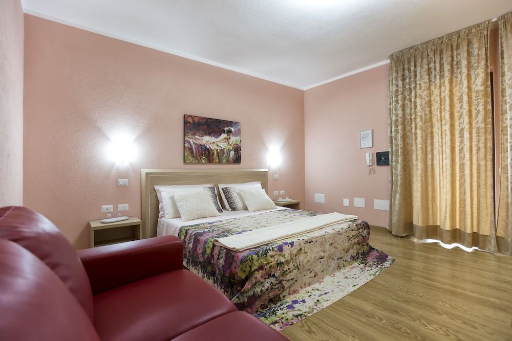 Il Sole Deluxe Double Room 6