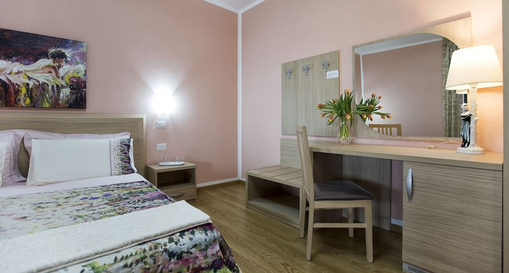 Il Sole Deluxe Double Room 2