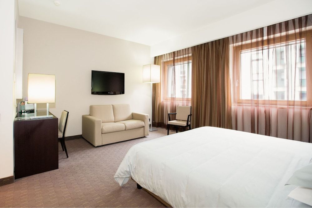 Junior Suite, 1 King Bed with Sofa bed, Non Smoking