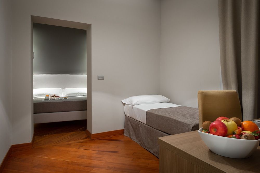 HNN Luxury Suites Junior Suite 5