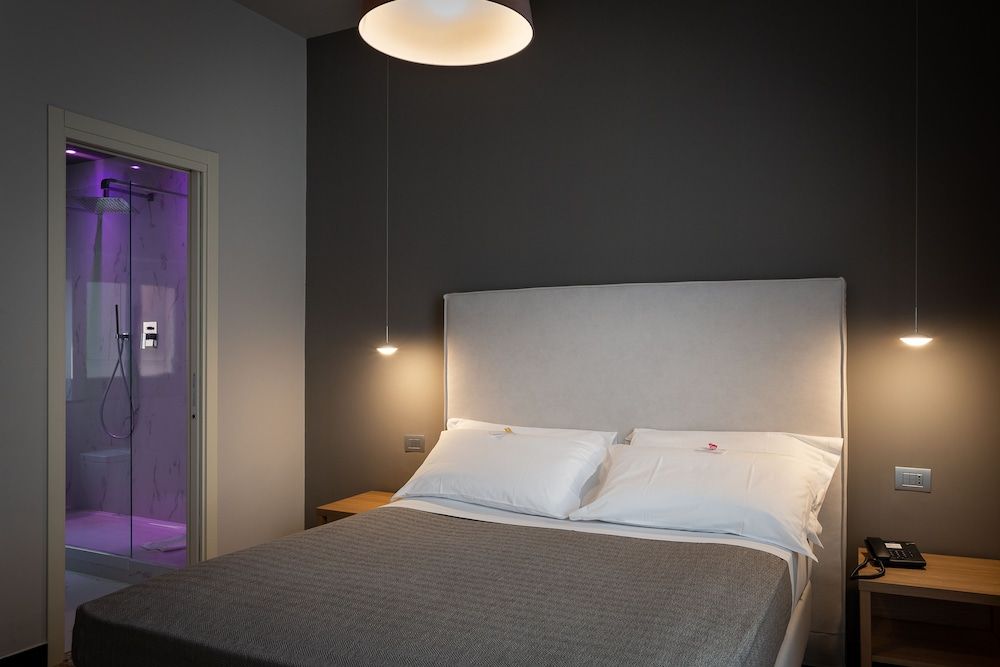 HNN Luxury Suites Presidential Suite 3