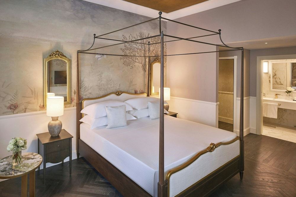 Grand Room, 1 King Bed, Non Smoking, Garden View (Terrace)