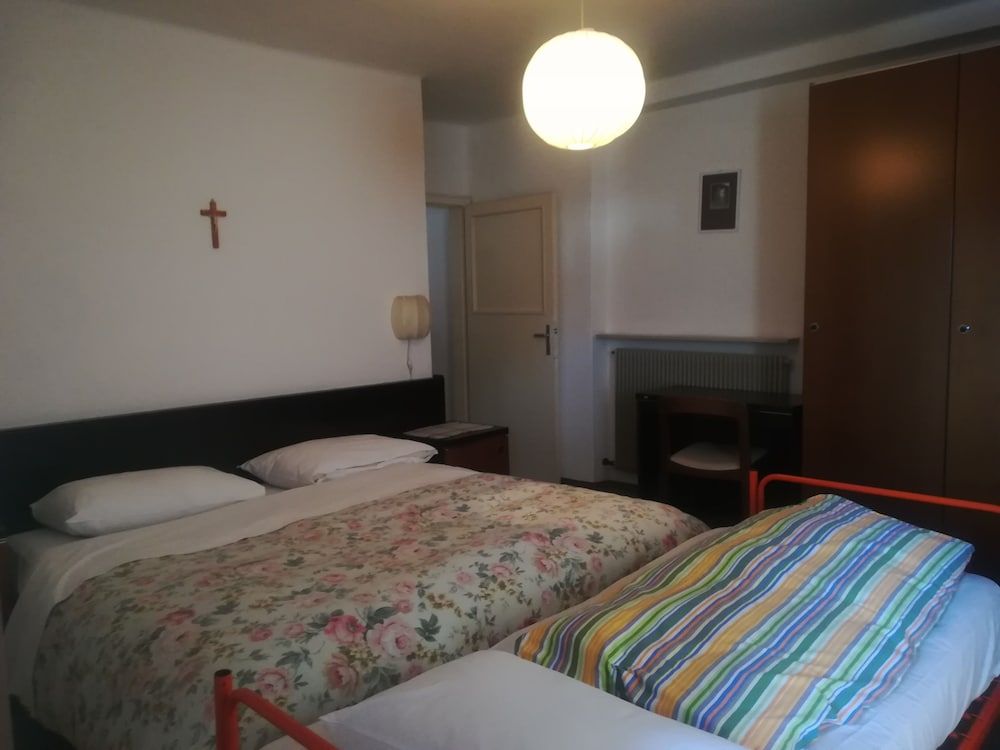 Basic Triple Room