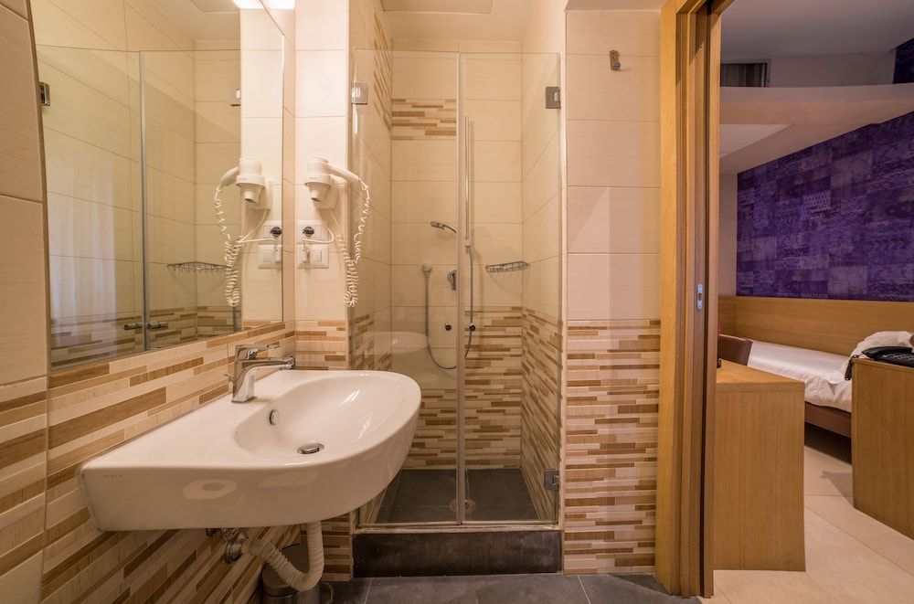 Hotel Airone Economy Room, 2 Twin Beds 6