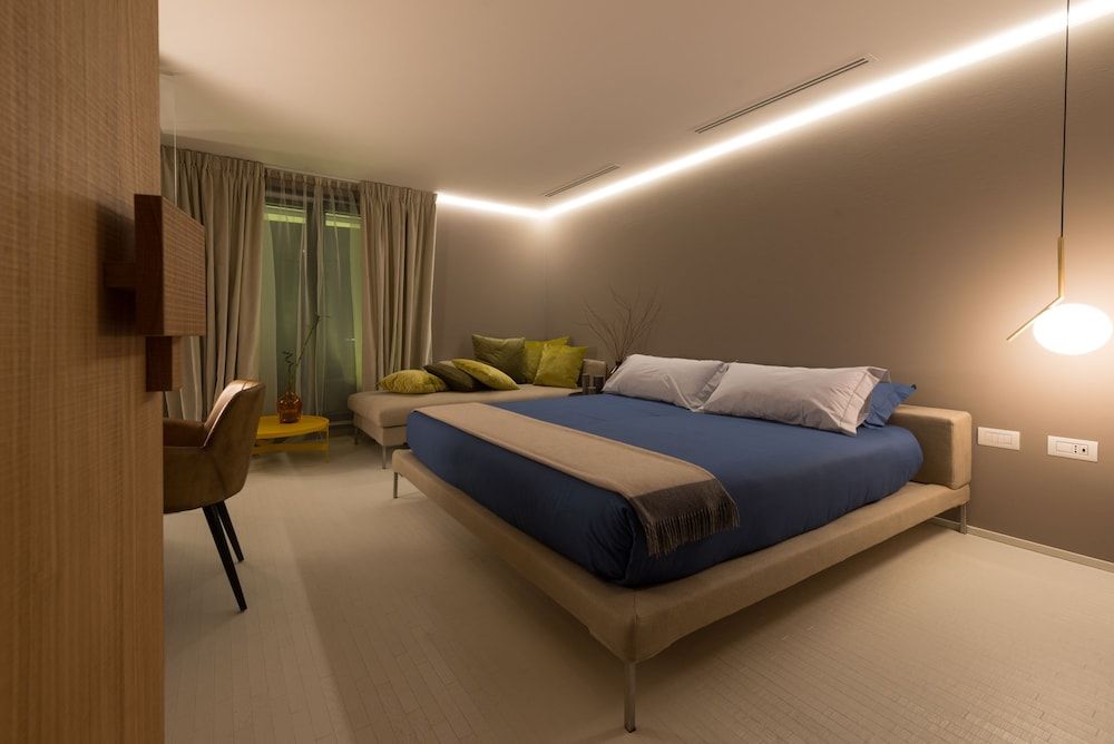 Locanda Black and White Executive Triple Room 2