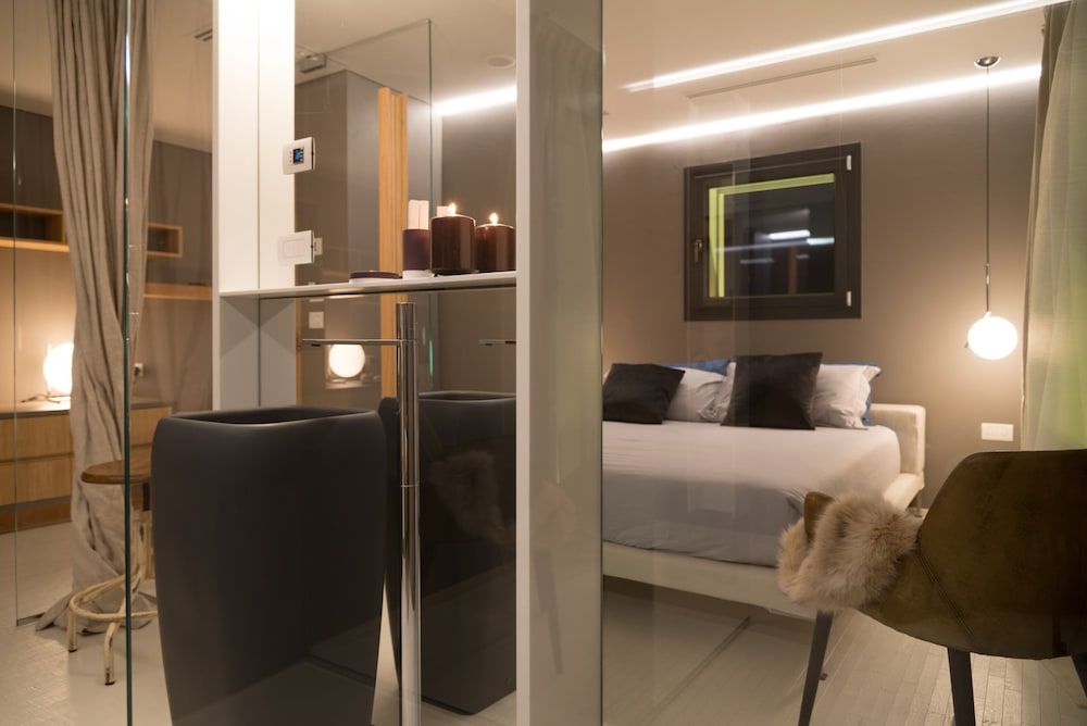 Locanda Black and White Superior Suite 5