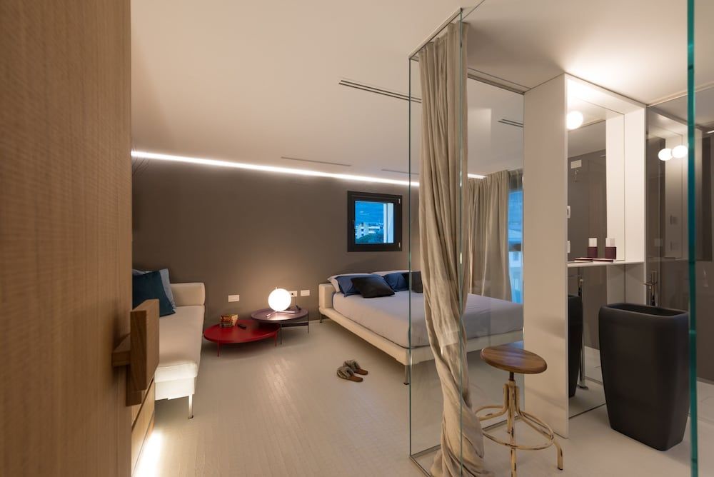 Locanda Black and White Superior Suite 4