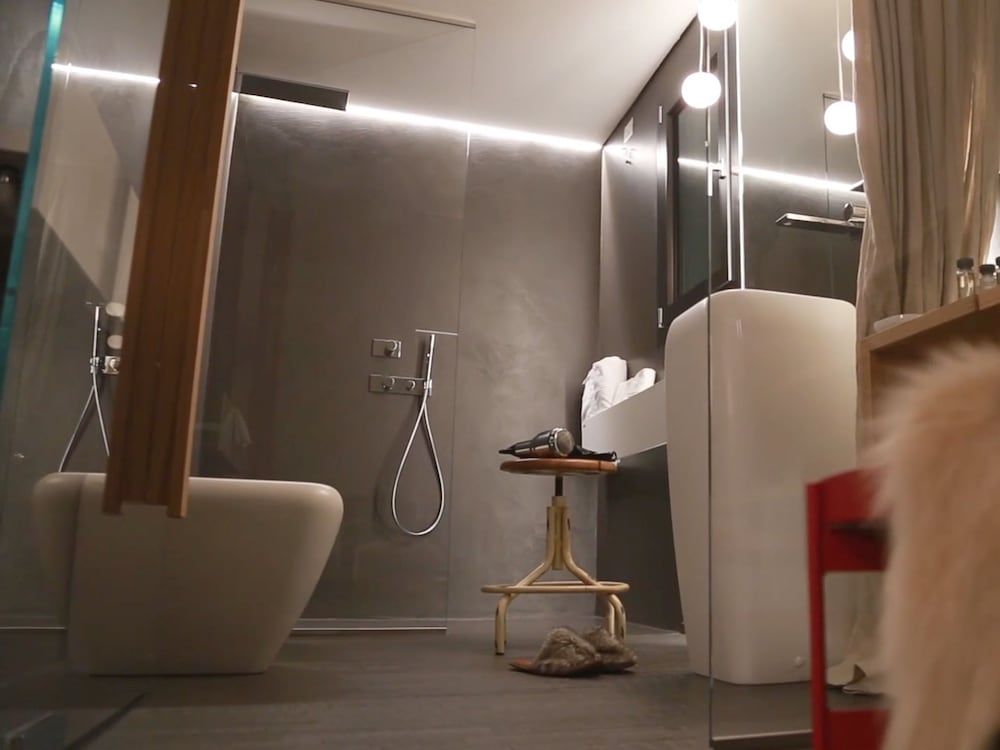 Locanda Black and White Executive Triple Room 4