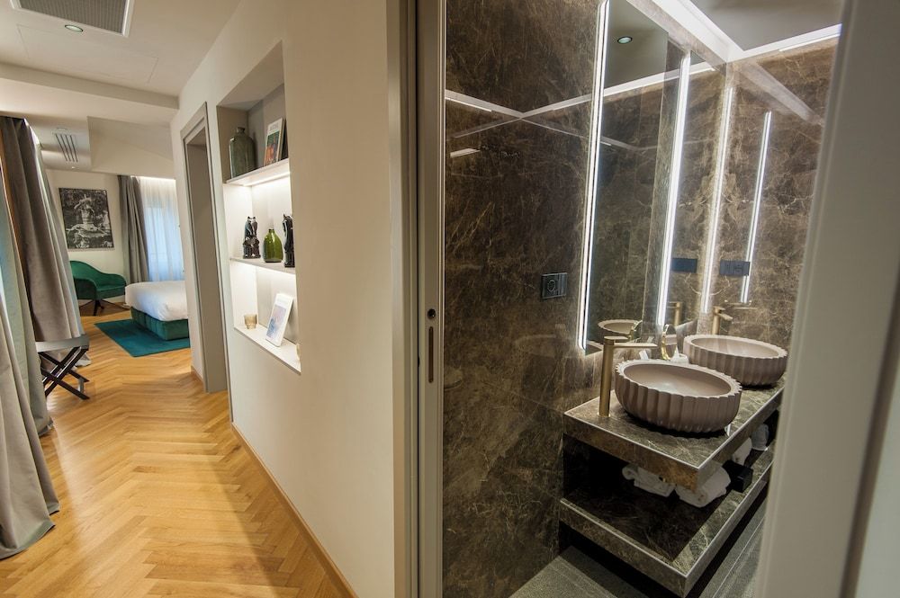 Hotel Delle Nazioni Exclusive Suite 10