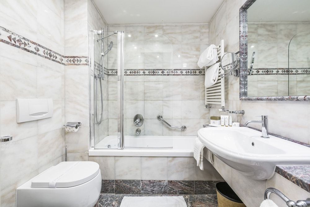 Hotel Delle Nazioni Classic Double Room 5