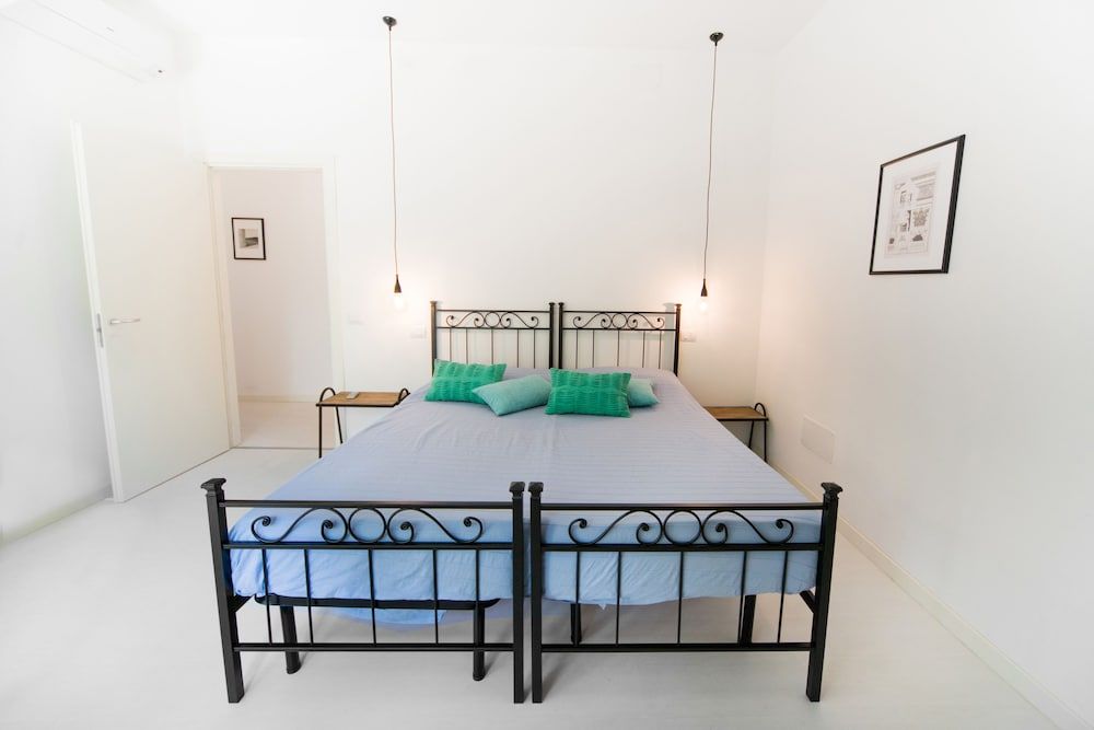 Double or Twin Room, Shared Bathroom (no.1)