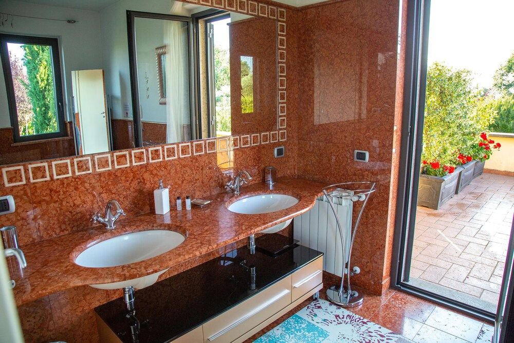 B&B Ellera Viterbo Luxury Double Room, Hot Tub 12