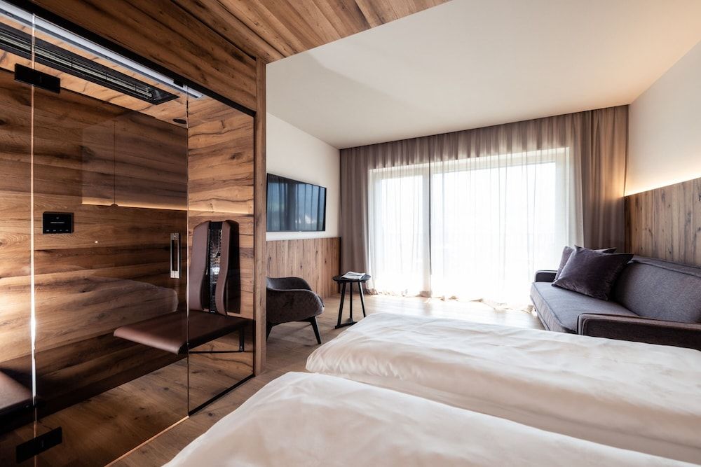 Family Penthouse Suite, Sauna, Mountain View