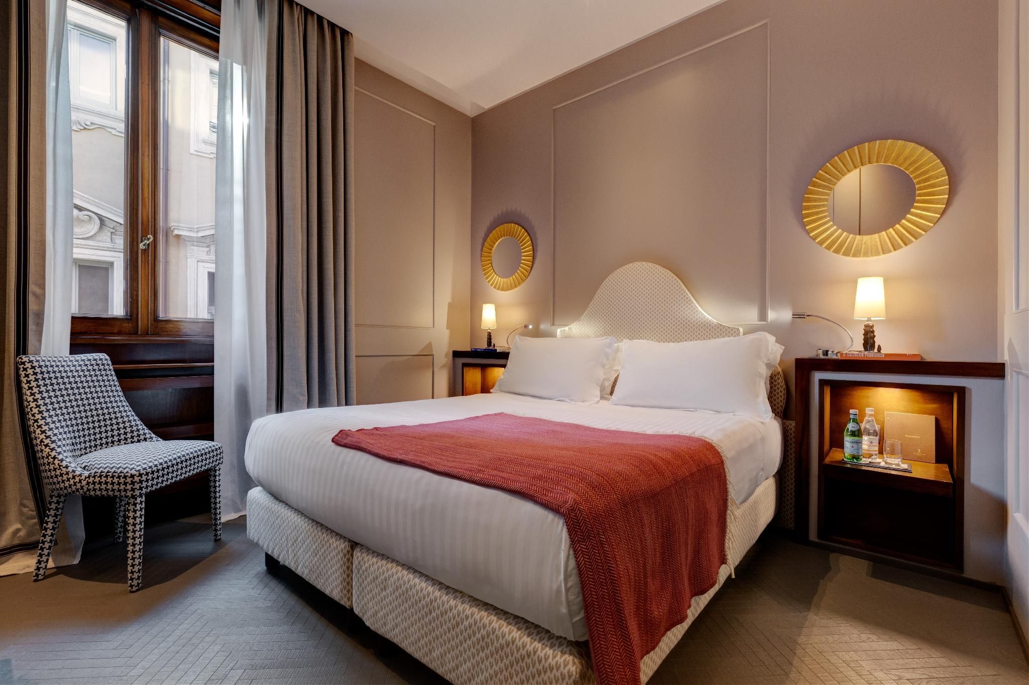 Two Connecting Rooms, Guest room