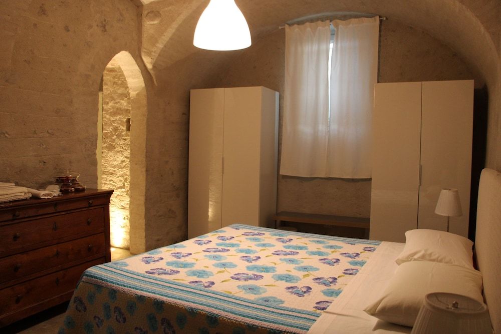 Casa Torre Allera Triple Room 4
