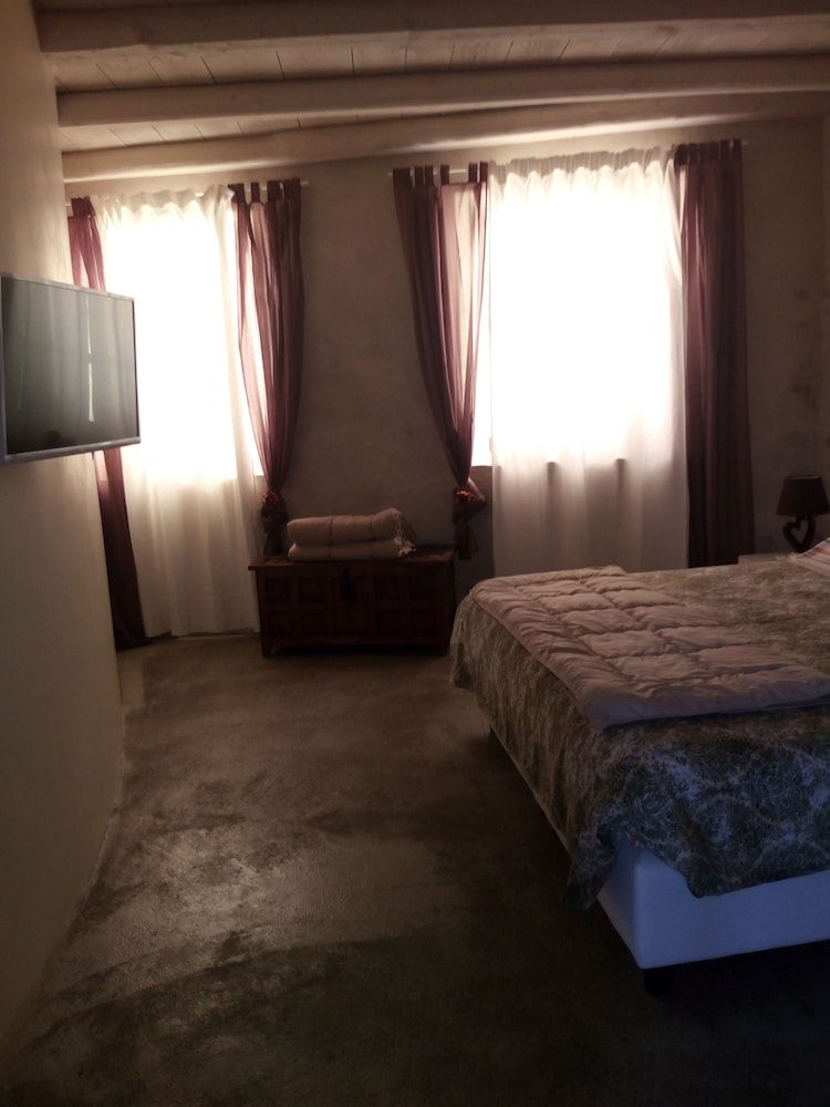 Casa Torre Allera Double Room 6