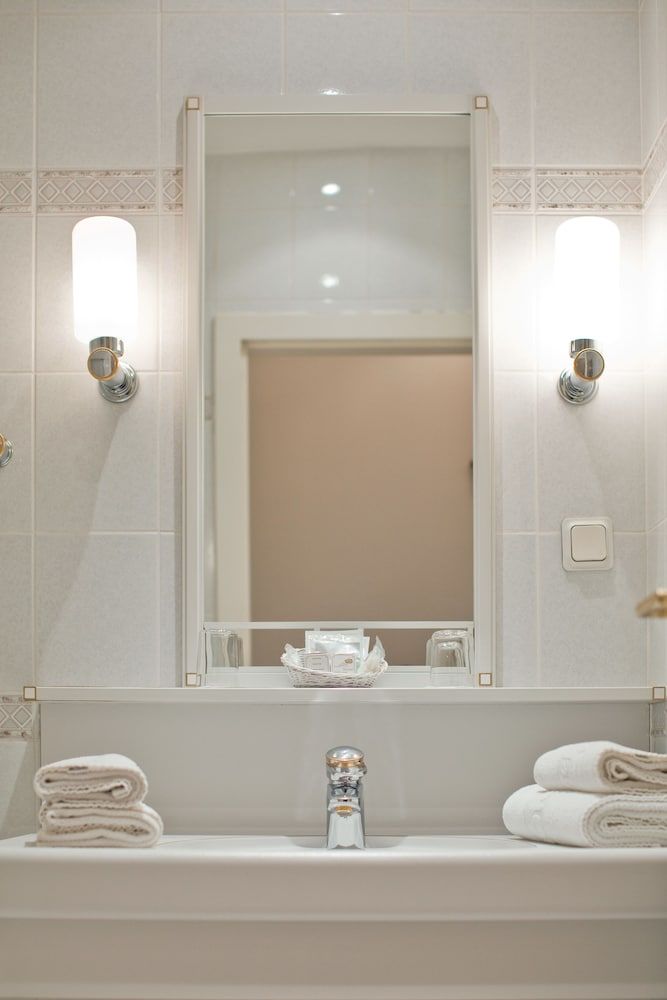 Hotel Schwalbe Double Room, 1 Queen Bed, Private Bathroom 6