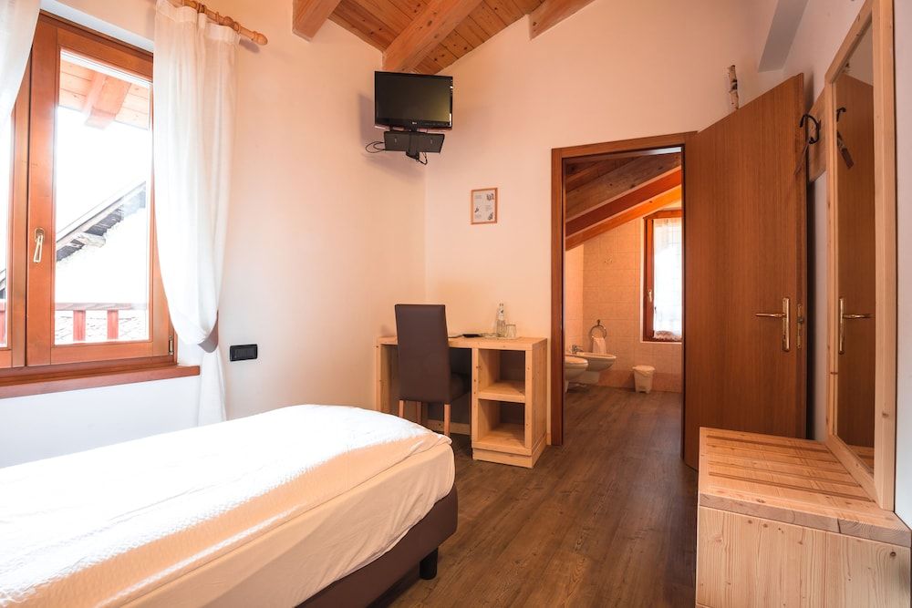 Superior Single Room