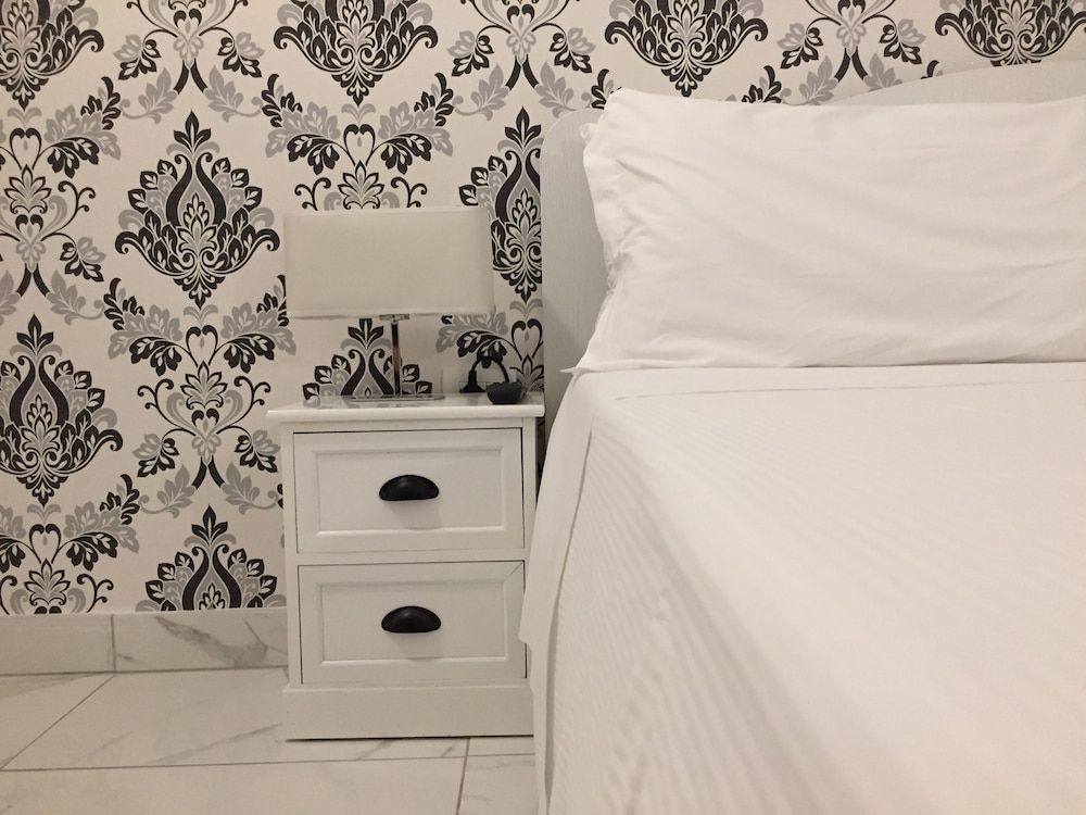 Grand Apartment, 2 Bedrooms, Ground Floor
