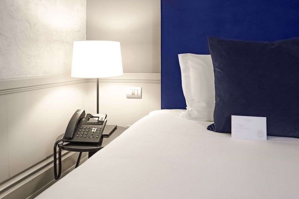 Palazzo Cornalia Deluxe Room 5