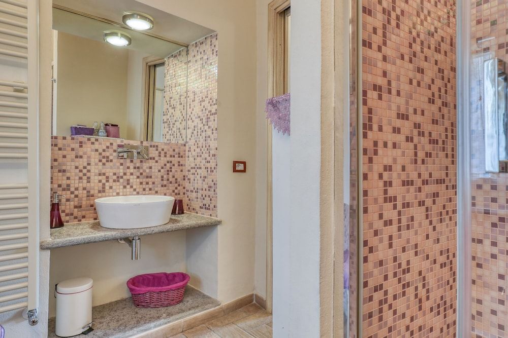 Viterbo Antica Deluxe Double or Twin Room 8