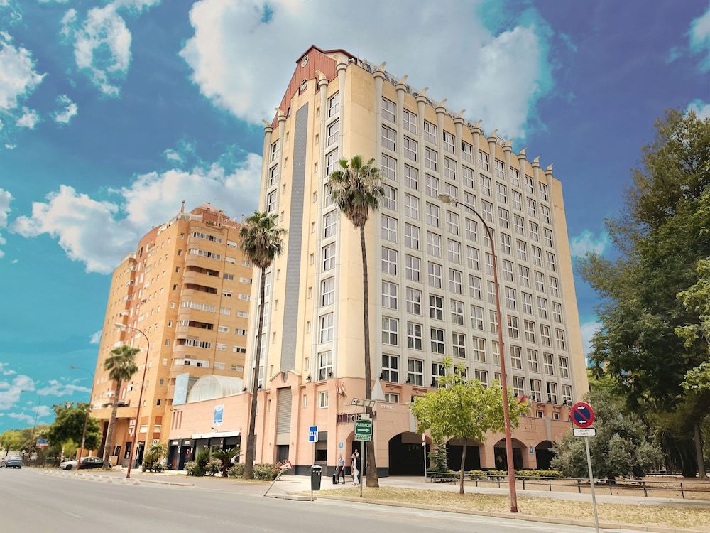 undefined Hotel Vértice Sevilla 6