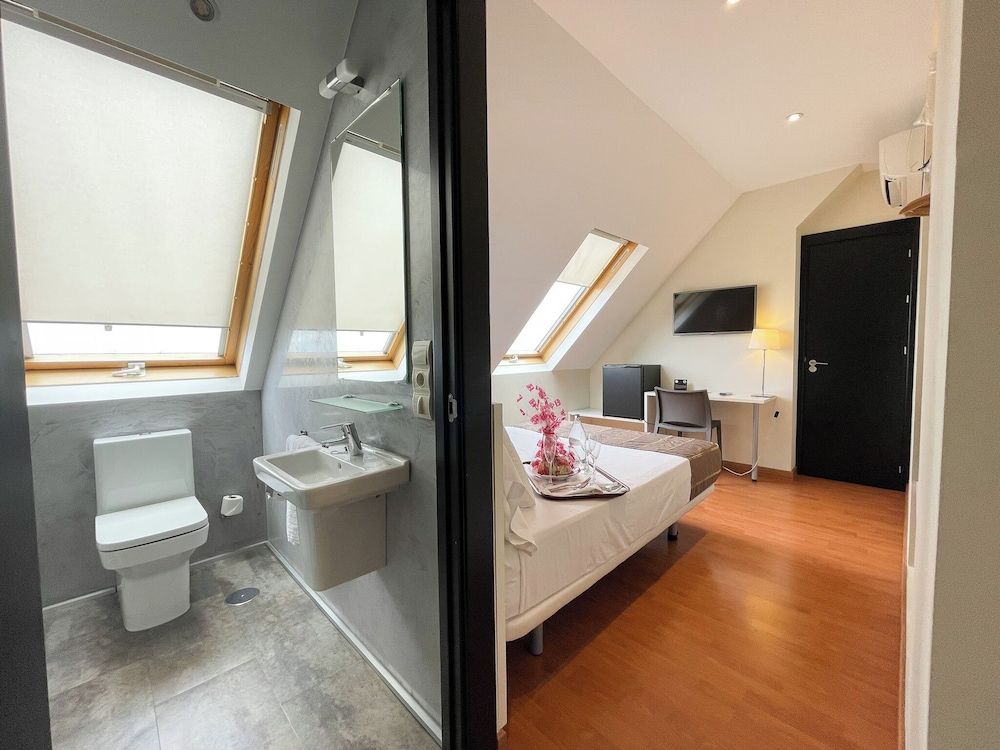 undefined Hotel Vértice Sevilla 5