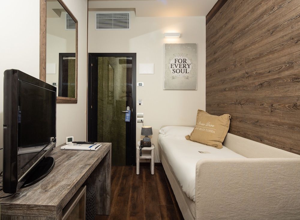 Deluxe Room, 1 Twin Bed, Balcony, Sea View