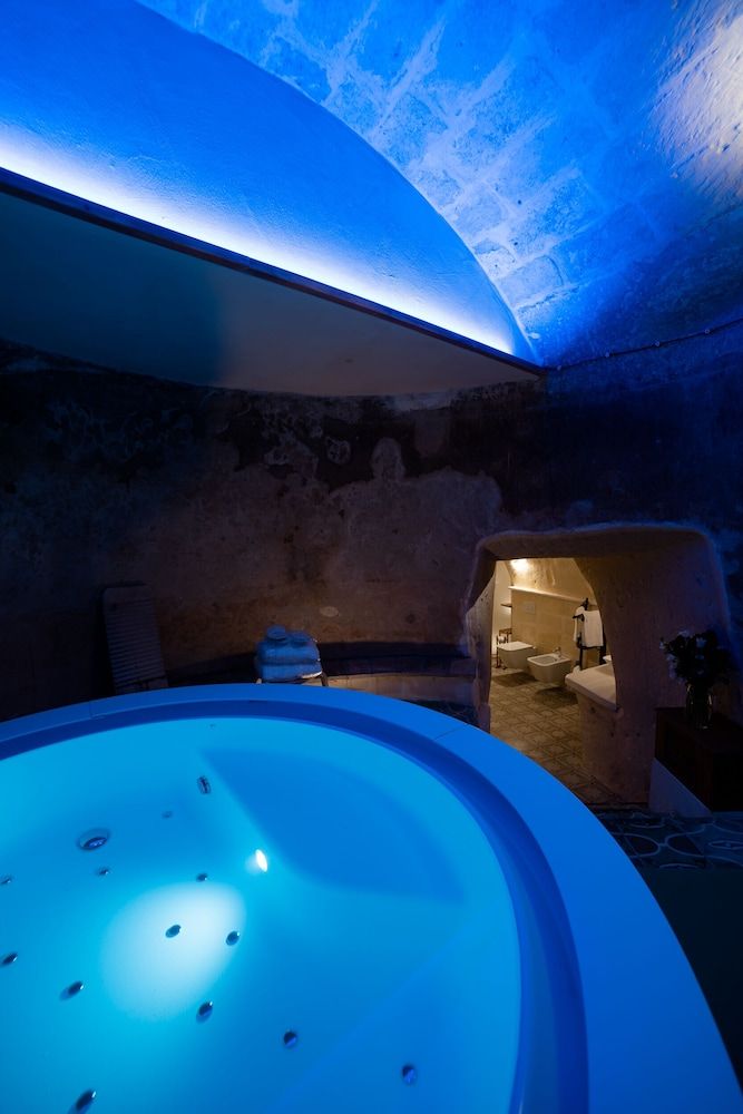 Private Spa Tub