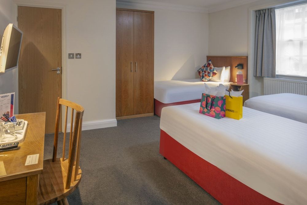 Standard Room, 3 Twin Beds, Non Smoking