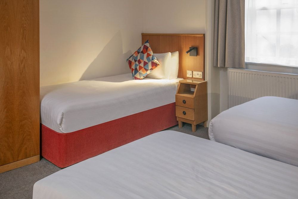 Standard Room, 3 Twin Beds, Non Smoking