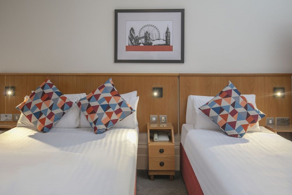 Standard Room, Multiple Beds, Non Smoking