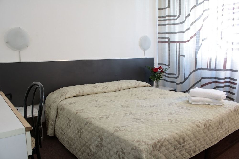 Hotel Giada Traditional Double Room, 1 Queen Bed, Non Smoking, Ensuite