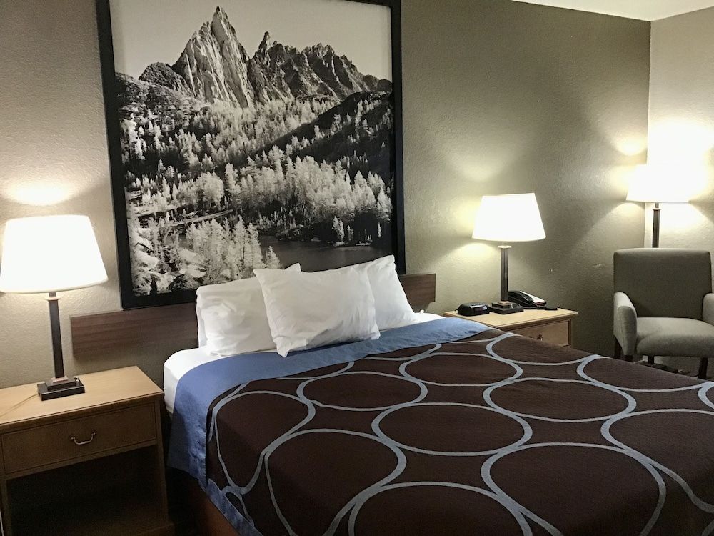 Standard Room, 1 Queen Bed, Accessible