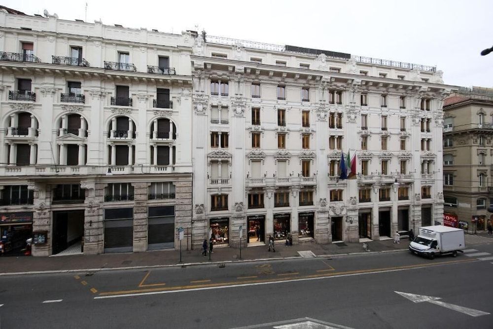 undefined Maison Tritone 5