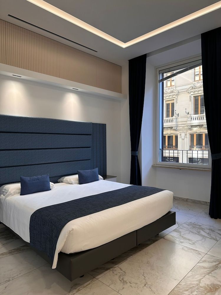 Maison Tritone Deluxe Double Room 8