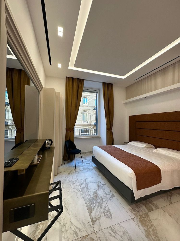 Maison Tritone Deluxe Double Room 6