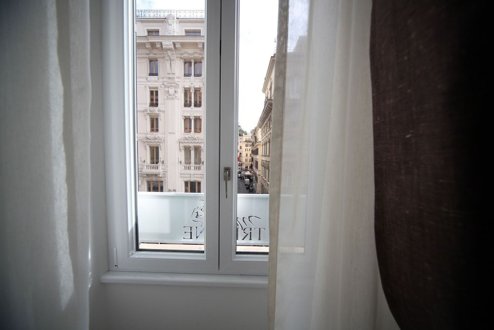 Maison Tritone Deluxe Double Room 21