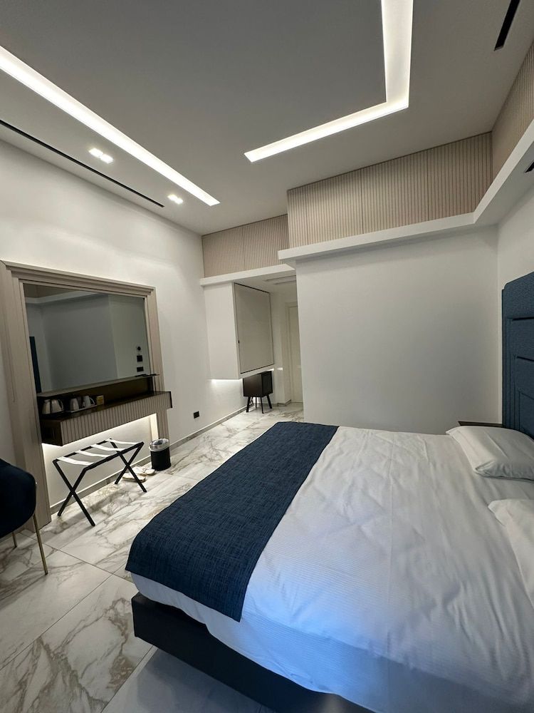 Maison Tritone Deluxe Double Room 5