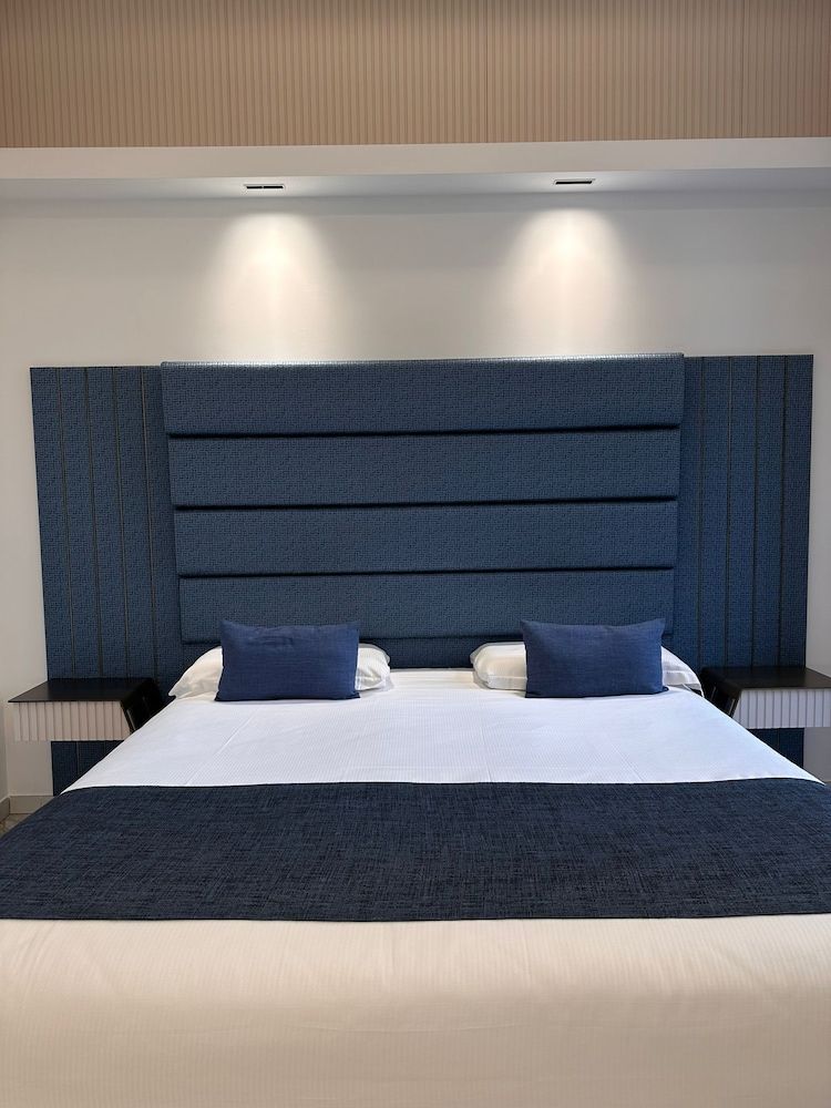 Maison Tritone Deluxe Double Room 9