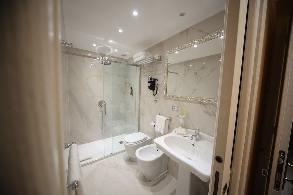 Maison Tritone Deluxe Double Room 11