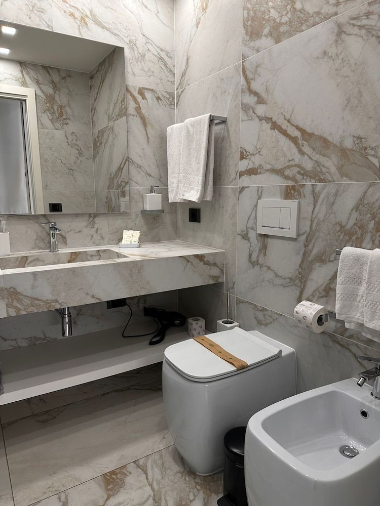 Maison Tritone Deluxe Double Room 14