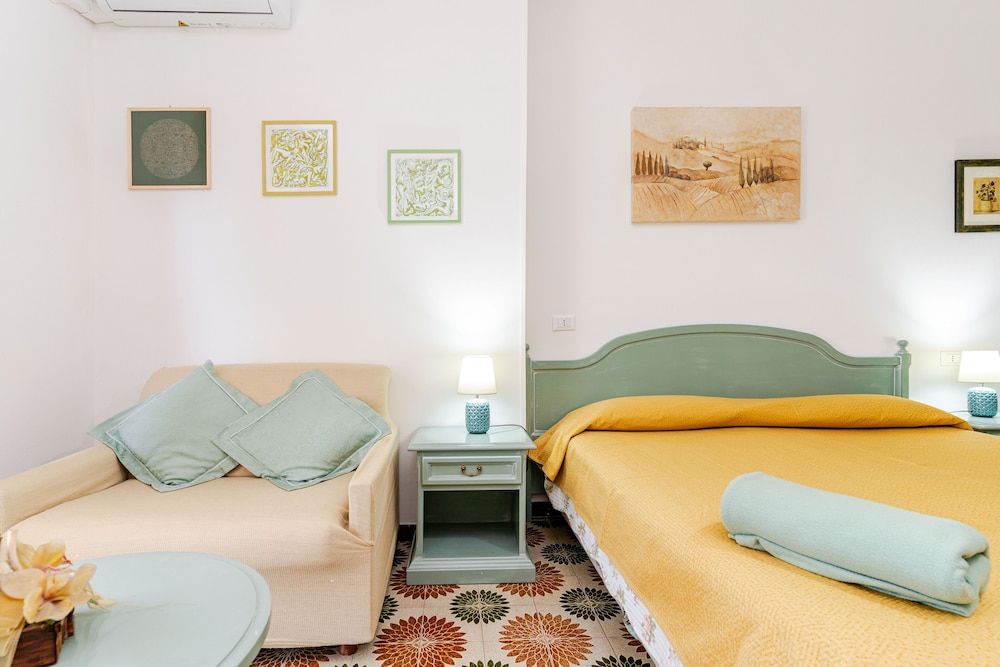 Luna B&B Standard Triple Room, 1 Bedroom, Ensuite 10