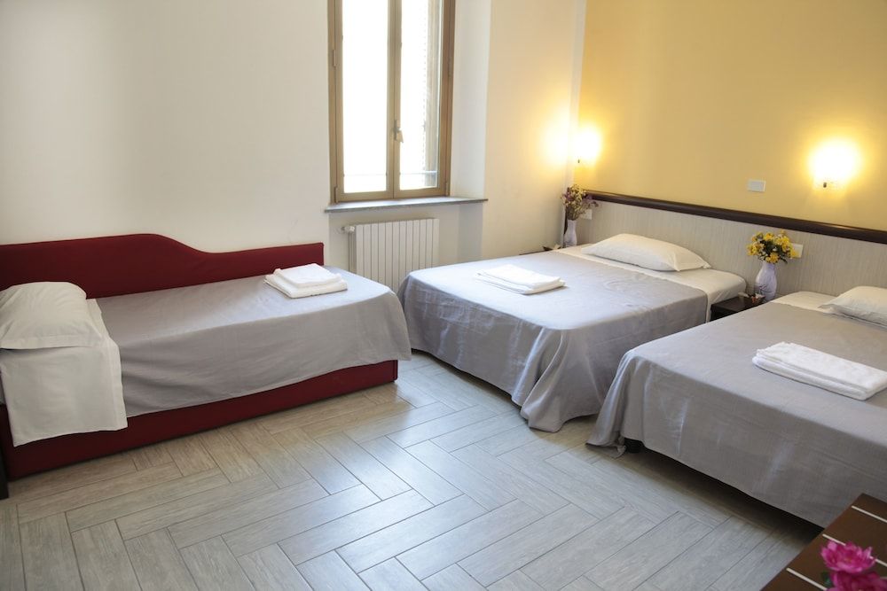 undefined Hotel Poma 2