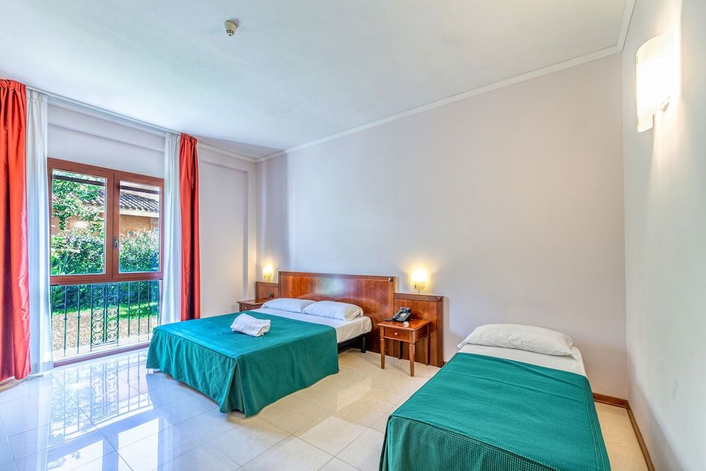 Superior Triple Room