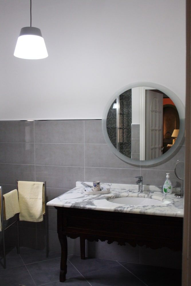 Villa Clementine Deluxe Double Room, 1 Double Bed, Private Bathroom, Valley View 7