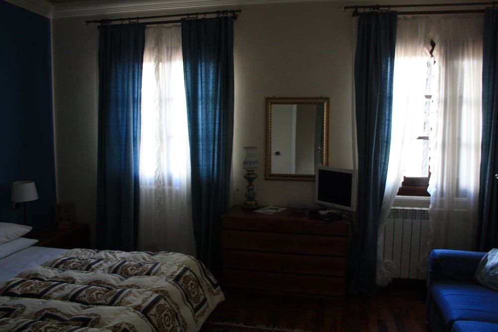 Villa Clementine Deluxe Double Room, 1 Double Bed, Private Bathroom, Valley View 3