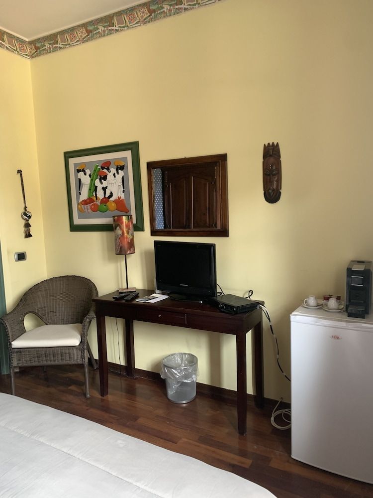 Villa Clementine Superior Suite, 2 Bedrooms, Non Smoking, Park View 2